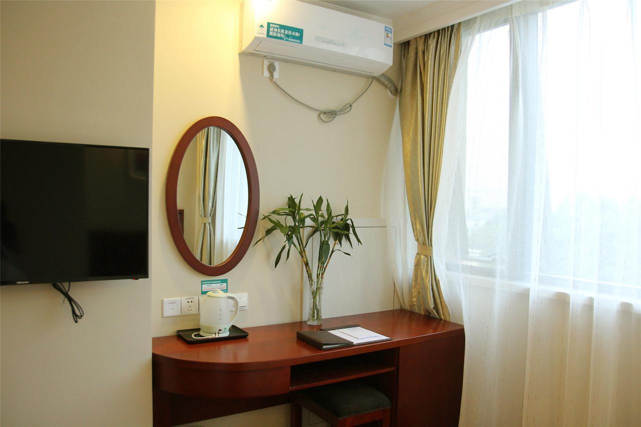 Greentree Inn Shanghai Minhang District Beiqiao Subway Station Express Hotel Exterior foto